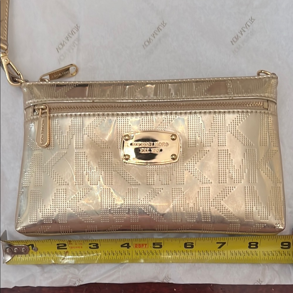 MICHAEL Michael Kors Gold Wristlet